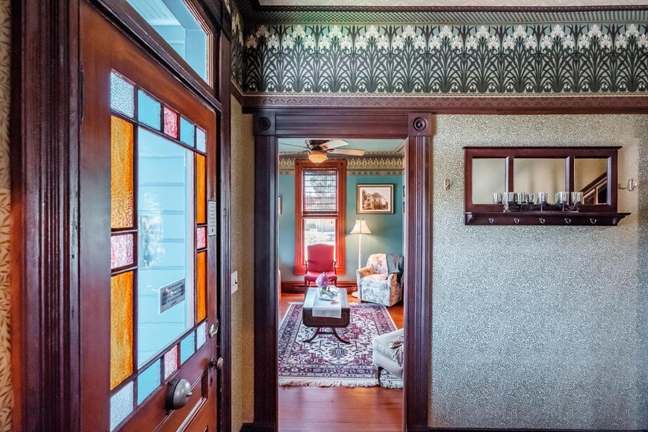 Mamere'S Guest House Monmouth エクステリア 写真