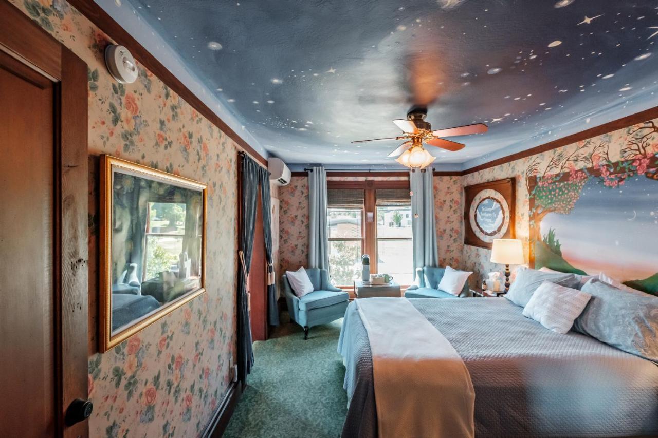 Mamere'S Guest House Monmouth エクステリア 写真