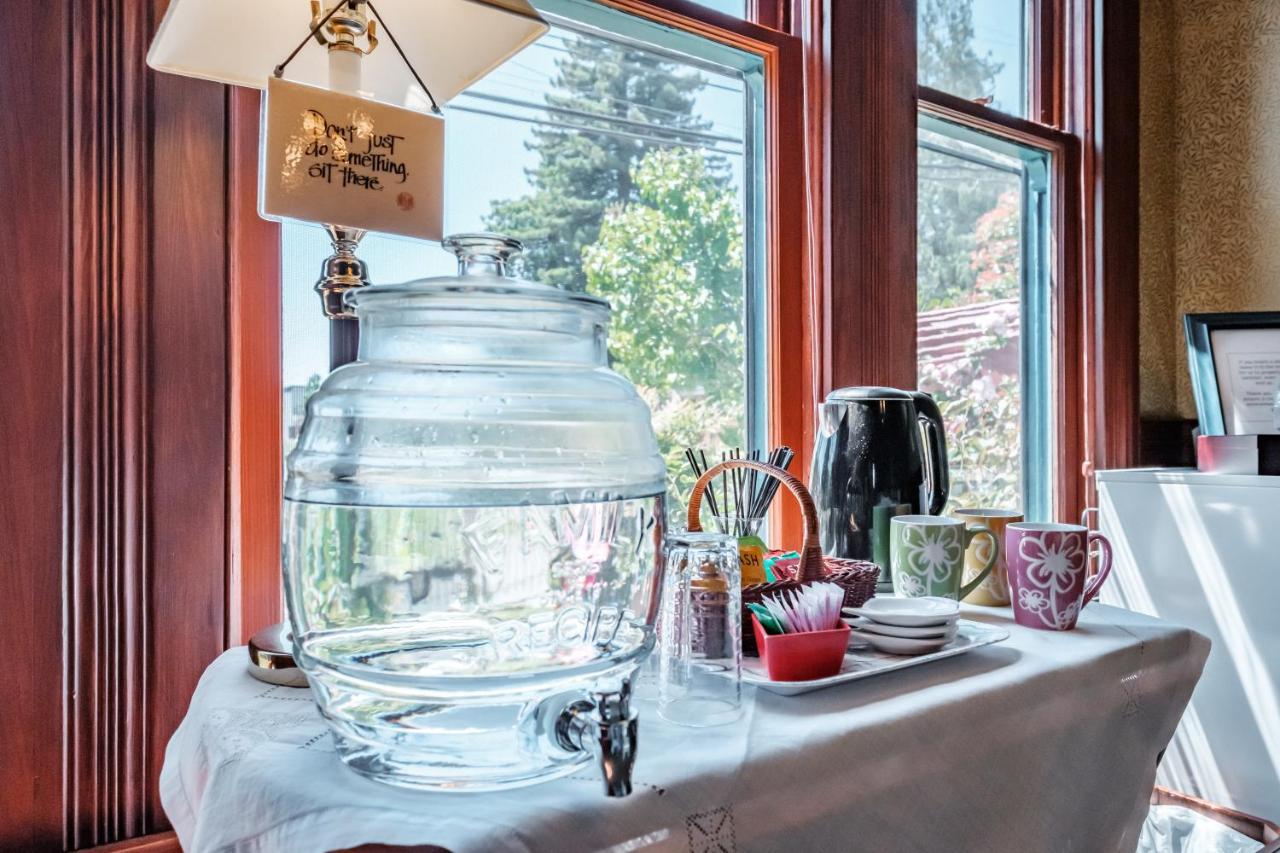 Mamere'S Guest House Monmouth エクステリア 写真